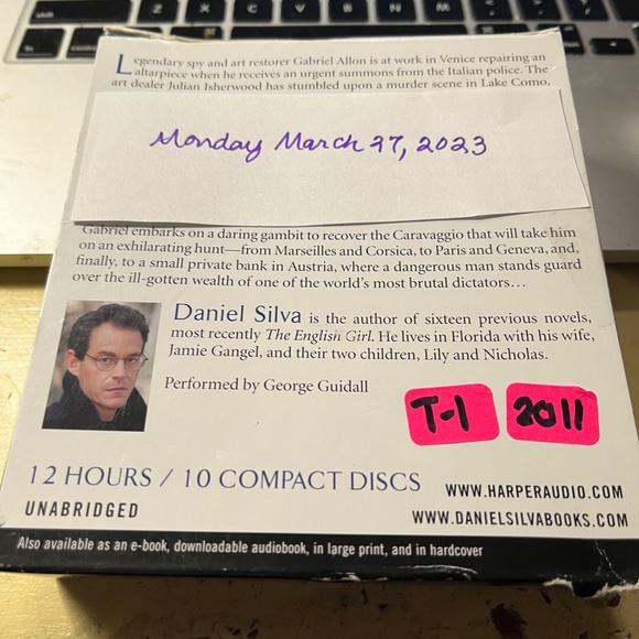 Daniel Silva "The Heist" Unabridged Audiobook- 12 hours 10 discs used like new - Picture 3 of 9